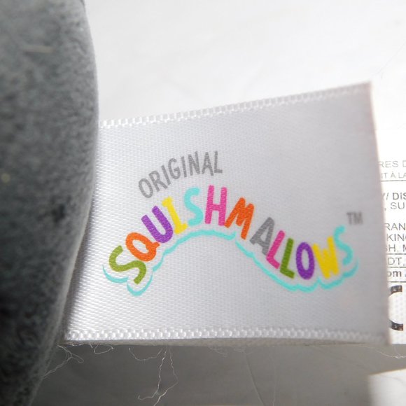 2022 Squishmallows 6" plush Luna Penguine Gingham Scarf Hat Christmas Ornament - Picture 3 of 4